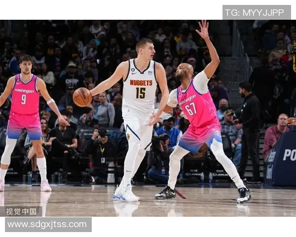 约基奇三节高效表现15投12中轻松砍下26分9篮板9助攻1盖帽