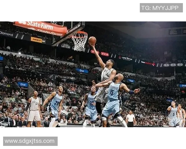 年轻球员表现出色沃尔夫27号秀16投8中砍下全队最高22分并贡献4篮板4助攻1盖帽