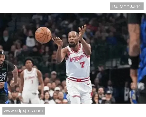 火箭名宿直言NBA现状不满球员缺乏决定比赛的权力与自由