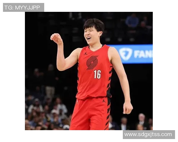 拓媒分析：杨瀚森需改善失误频率提升三分投篮能力简化低位单打动作